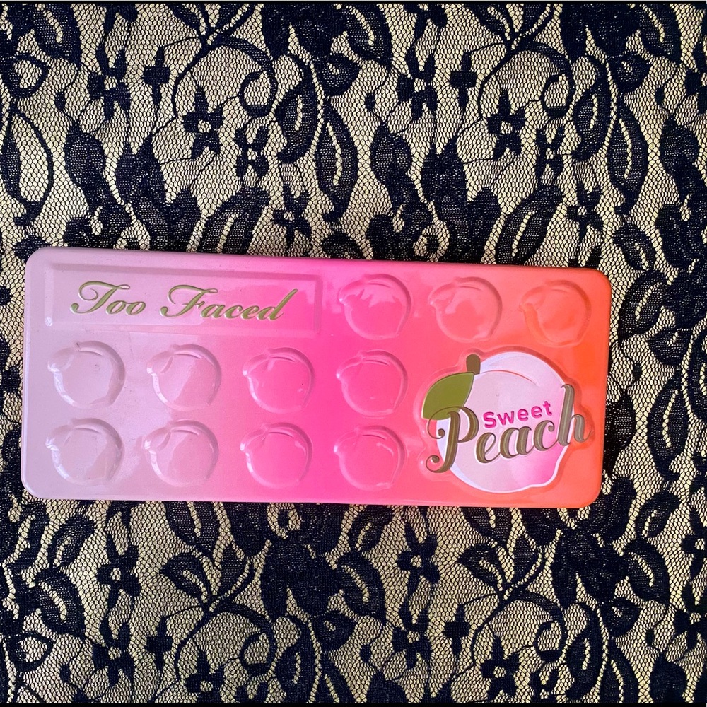 Too faced sweet peach palette